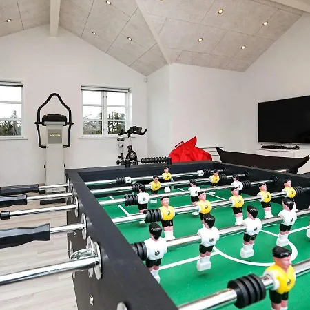 10 Person Holiday In Saltum