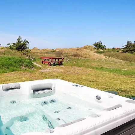10 Person Holiday In Saltum