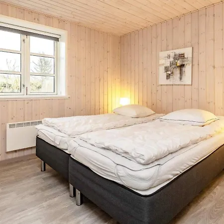 10 Person Holiday In Feriehus
